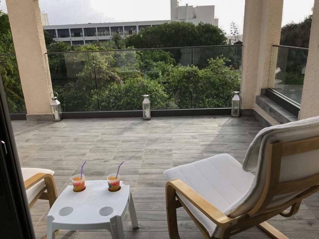 Mare Monte Seaview Boutique Apartment Paphos Extérieur photo