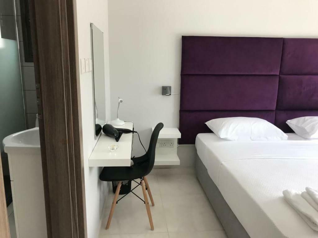 Mare Monte Seaview Boutique Apartment Paphos Extérieur photo